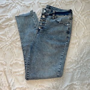 High Waisted Jeans